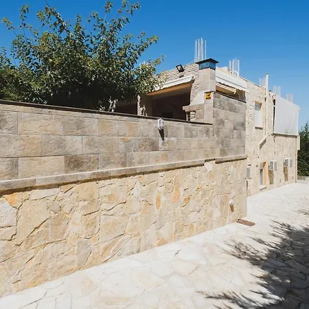 Apartment Modern Maisonette Kato Daratso